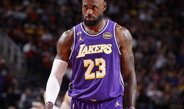 A·史密斯：湖蜜永远无法像骑蜜那样爱戴老詹 他不是科比&amp;魔术师