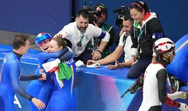 体育平台-齐梦瑶，意大利短道混合接力金牌背后的中国女人