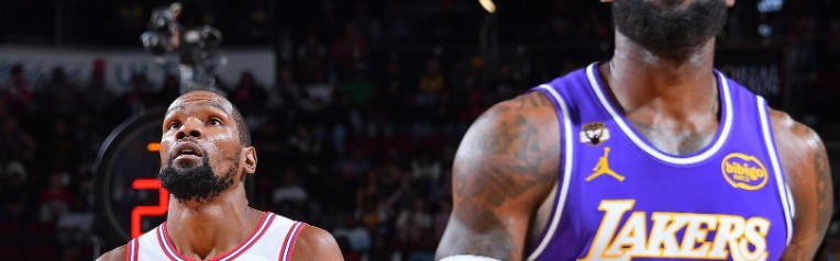 半岛体育官网登录-季后赛詹杜对决上线！杜兰特9胜5负占优，湖人包夹KD破局？