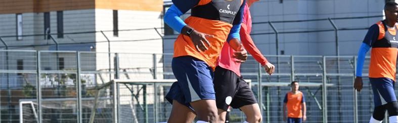 体育资讯-3-2 2-1！玉昆击败功夫，英博击败亚泰两连胜 刘逸进球为留队加分